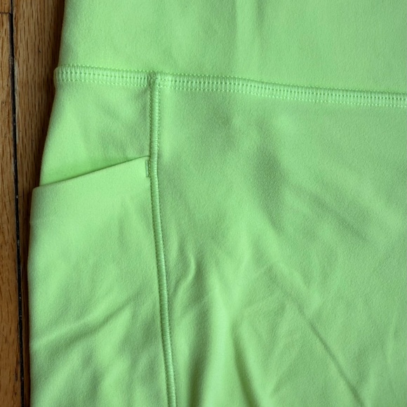 Vibrant Green Athleta 5" Salutation Stash Shorts (Size M) – Washed, Never Worn - Picture 2 of 6